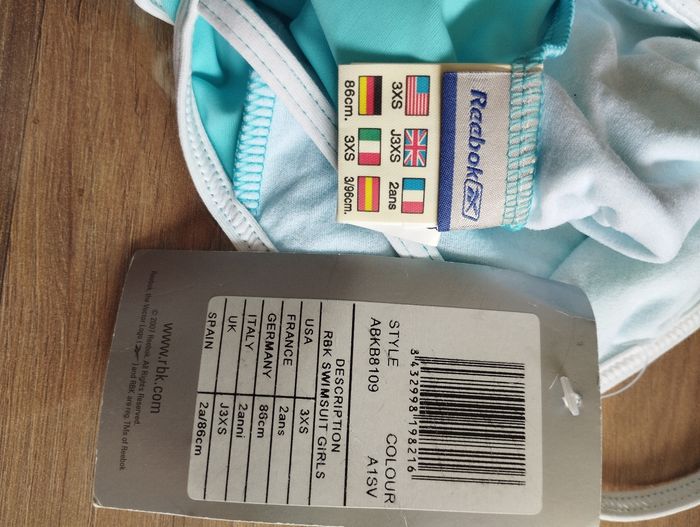 Maillot de bain reebok neuf - photo numéro 2