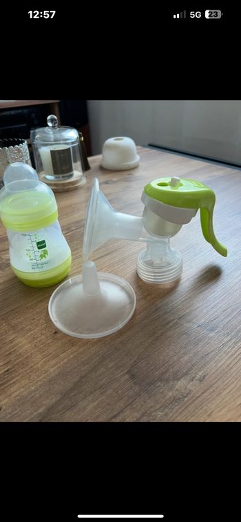 Tire lait  manuel  mam