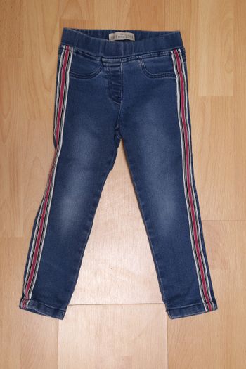 Jean à bandes latérales