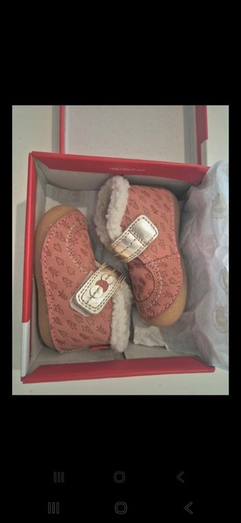 Kikers neuve taille 19