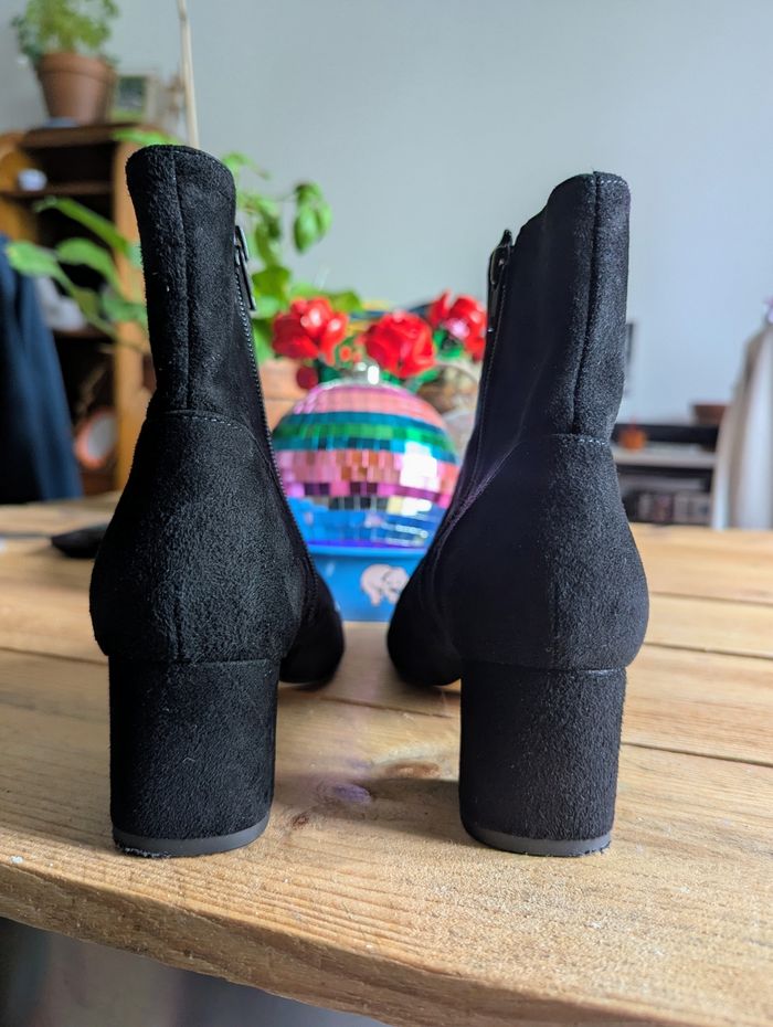 Bottines en cuir Minelli noires taille 38 - photo numéro 2