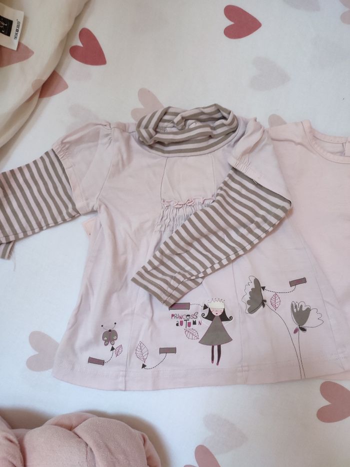 Lot de 4 tee-shirts manches longues - Rose pâle - 12 mois - Très bon état - photo numéro 2