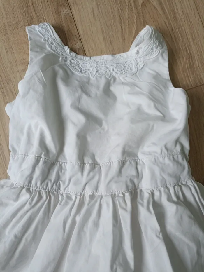 Robe blanche cérémonie - photo numéro 2
