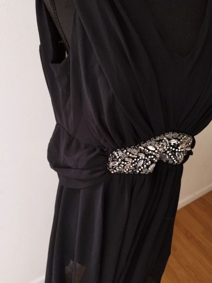 Robe noire - photo numéro 3