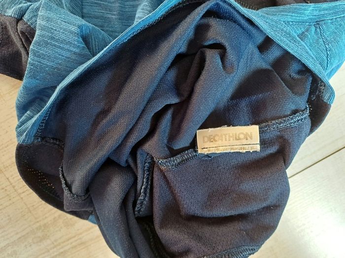 T shirt bleu decathlon 6 ans - photo numéro 2