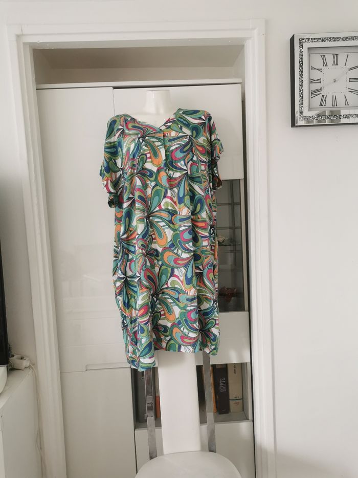 💚🤍Jolie Robe Légère Laura Torelli 💚🤍 - photo numéro 8