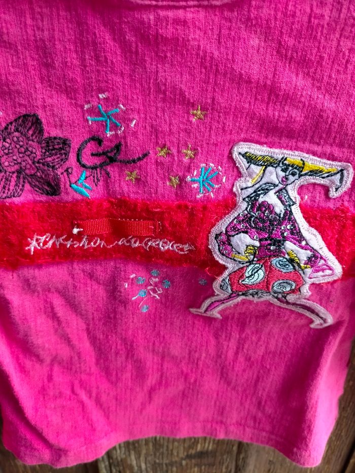 Ravissant tee shirt Christian Lacroix 4 ans - photo numéro 2