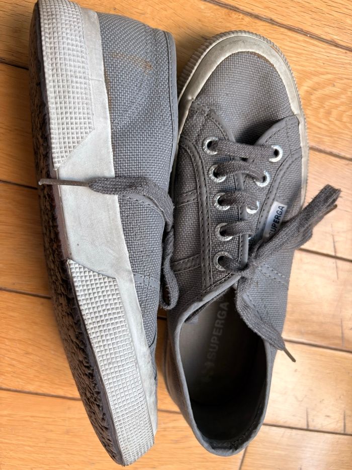 Baskets Superga Grise - Taille 36 - photo numéro 4