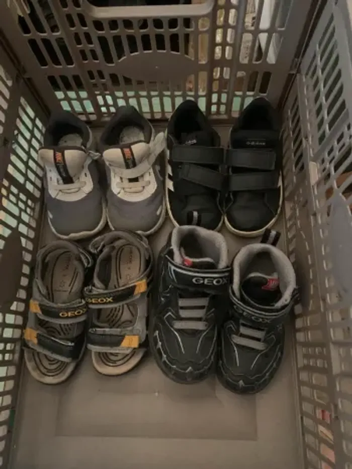 Lot de 3 paires de chaussures taille 24
