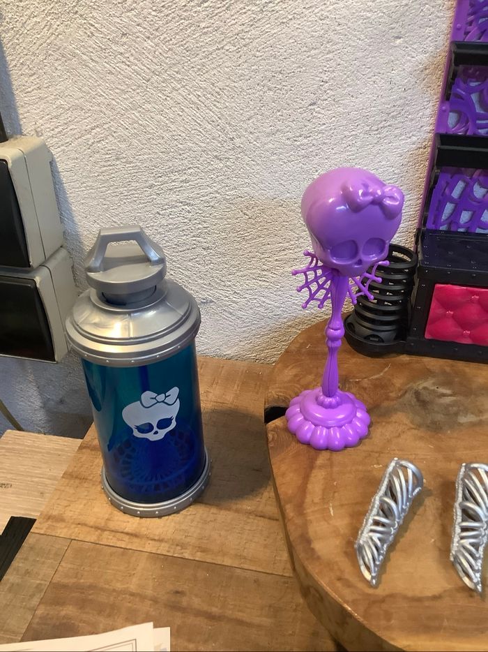 La fabriqué a Monster Monster High mattel - photo numéro 3