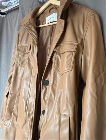 Sur chemise en simili cuir