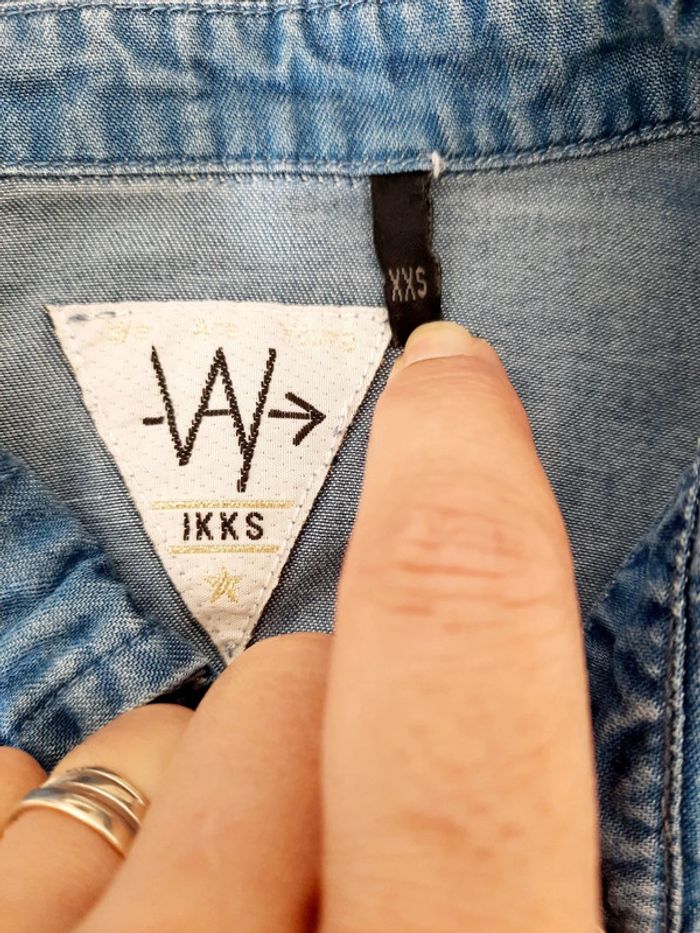 Chemise en jean manches courtes fille IKKS neuf sans étiquette 10 ans #lora11ikks - photo numéro 3