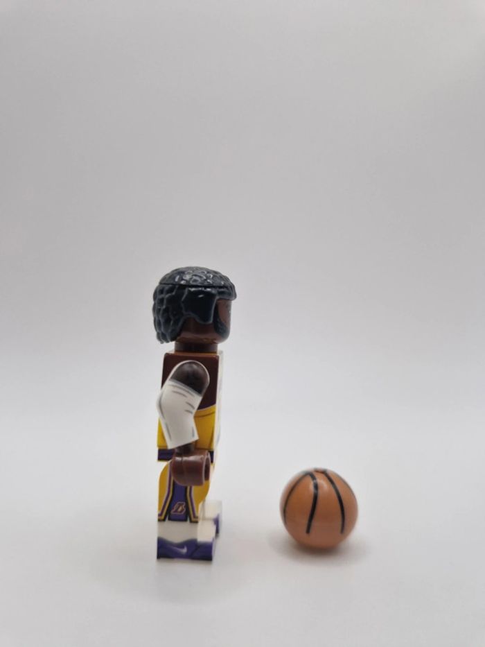 Figurine type lego Joueur de Basket LeBron James - photo numéro 5