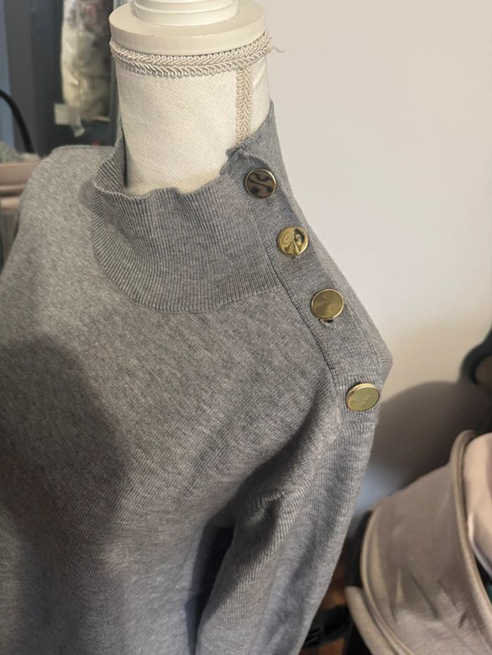 Pull col montant - photo numéro 2