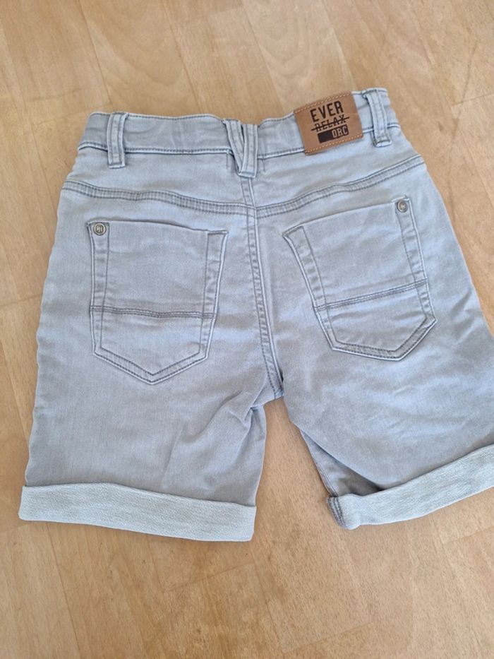 Short en jean gris taille 7 ans - photo numéro 4