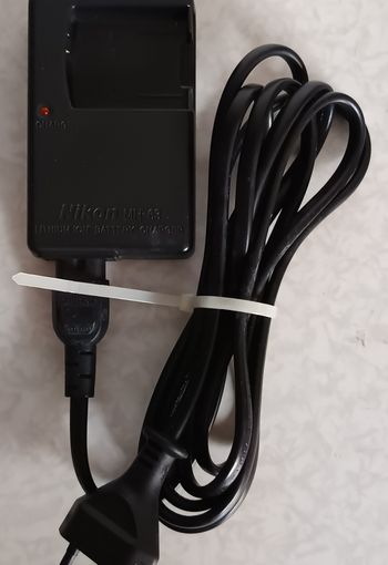 Chargeur d’origine NIKON MH-63 pour batterie EN-EL10 - Appareil Photo CoolPix