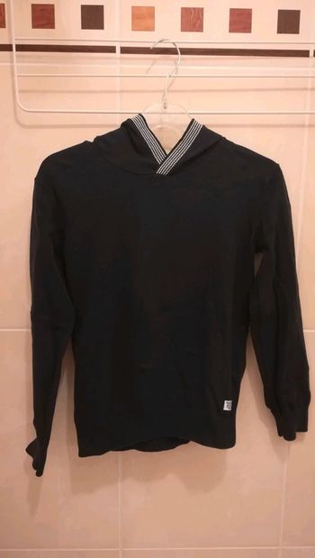 Pull léger à capuche NEUF T10 ans - V92B