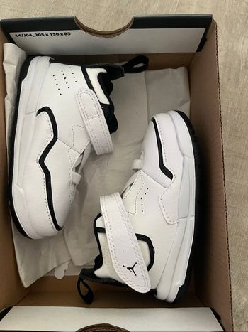 Basket Jordan bébé