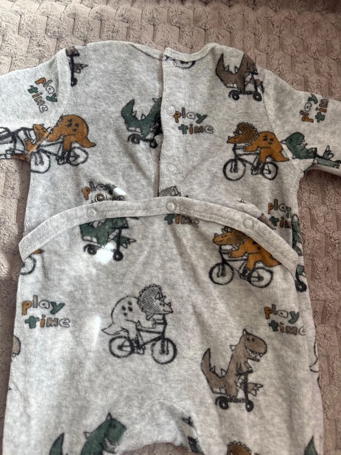 Pyjama dinosaures - photo numéro 5