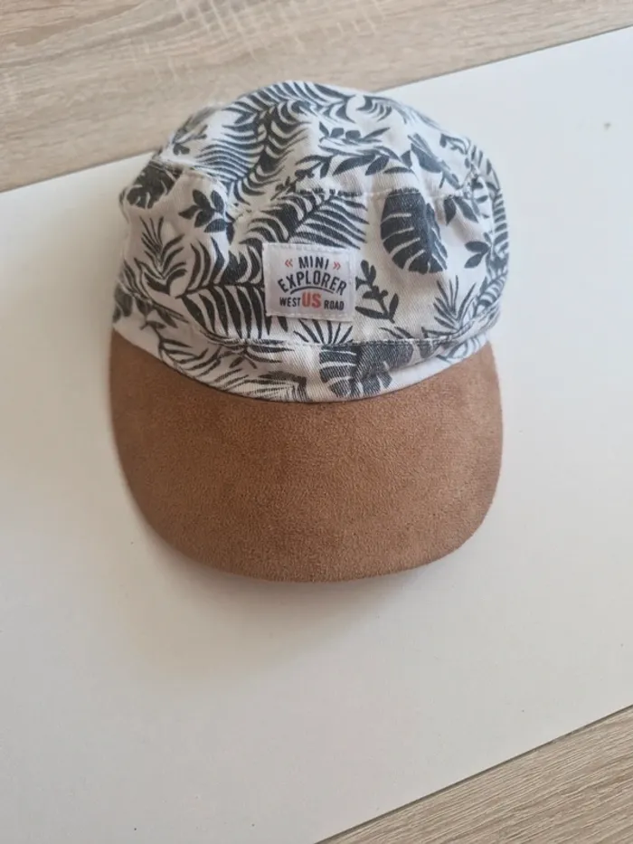 Magnifique casquette 6.12 mois