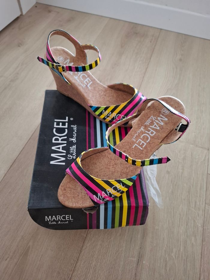 Chaussures compensées Little Marcel en très bon état - photo numéro 3