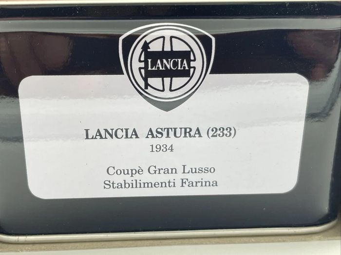 Coffret  Lancia Astura  (1934) Série limitée 1/43  Solido - photo numéro 7