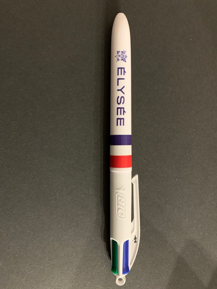 Stylo Bic 4 couleurs Élysée - photo numéro 2