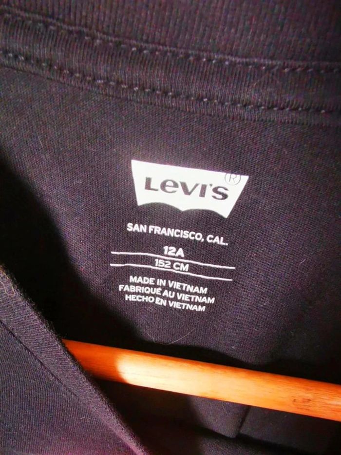 C30 t-shirt noir Levi's 12 ans - photo numéro 3