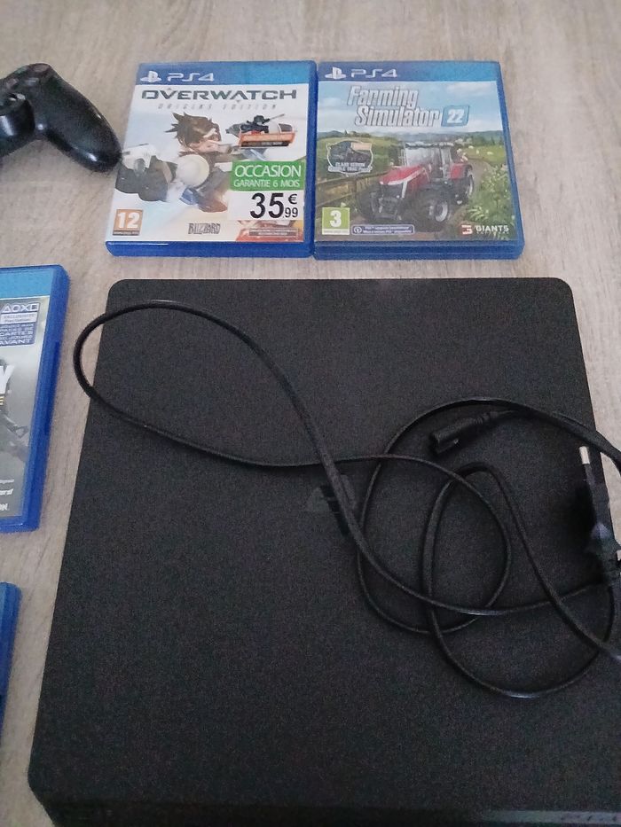 CONSOLE pS4 Slim - photo numéro 4
