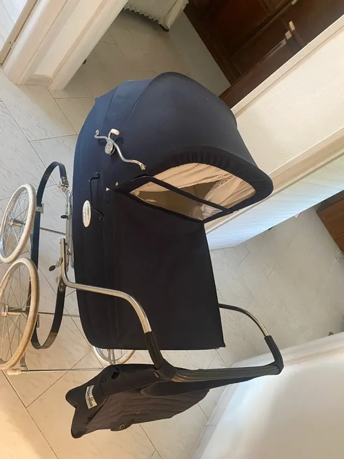 Poussette Inglesina des années 90 avec sac bleu - photo numéro 2