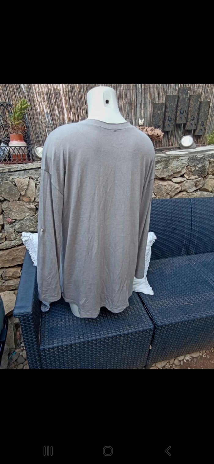 Beau pull fin et léger demi saison taille 42 - photo numéro 3