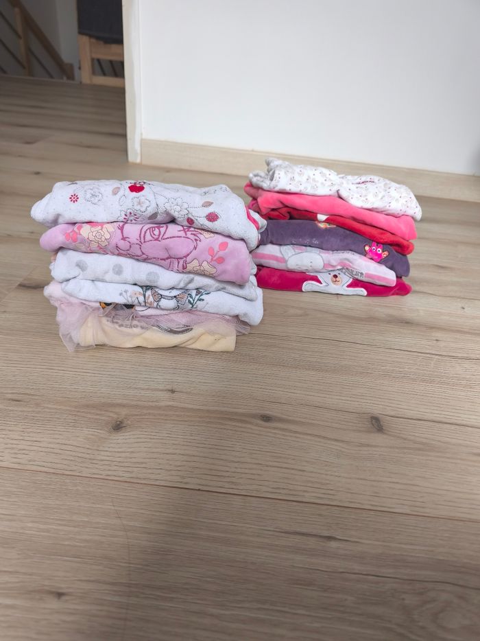 Lot vêtements hiver fille taille 6mois - photo numéro 2