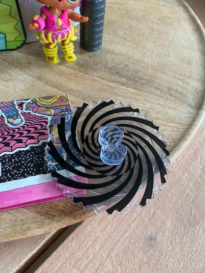 Poupée lol - photo numéro 4