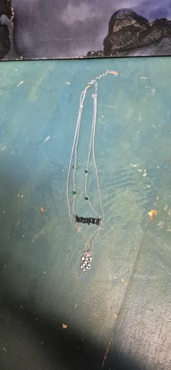 Collier beetlejuice