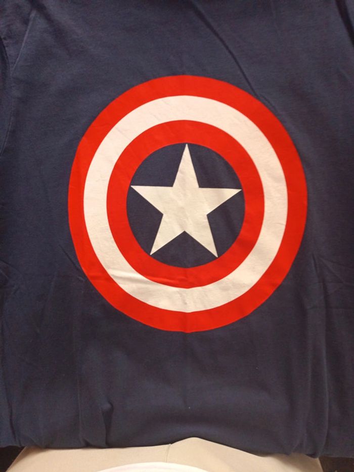 T-shirt Marvel Captain America taille xl - photo numéro 3