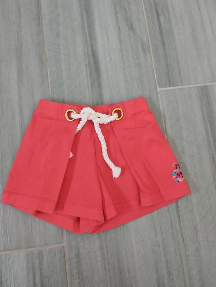 Short.5 ans