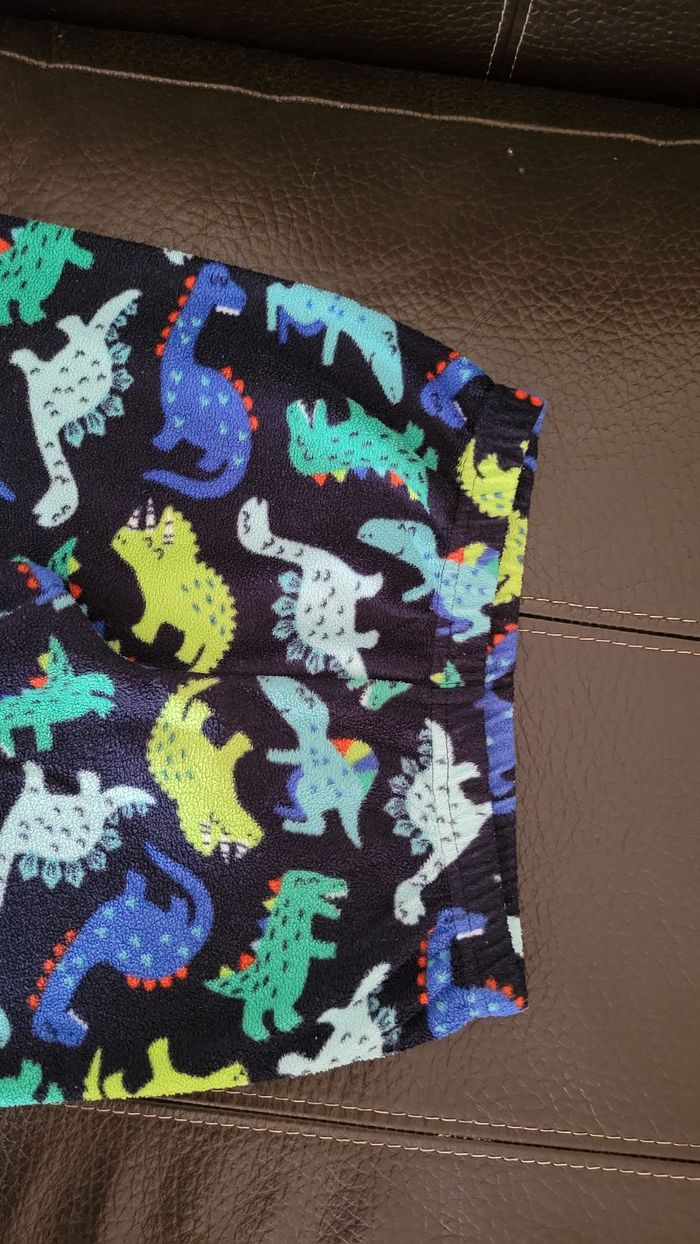 Pyjama en velours dinosaure taille 8 ans - photo numéro 7