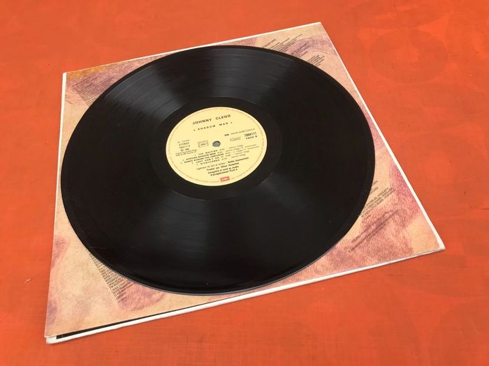 Vinyle 33 tours  Johnny Clegg & Savuka   Shadow Man (1988)  EMI  7904111 - photo numéro 3