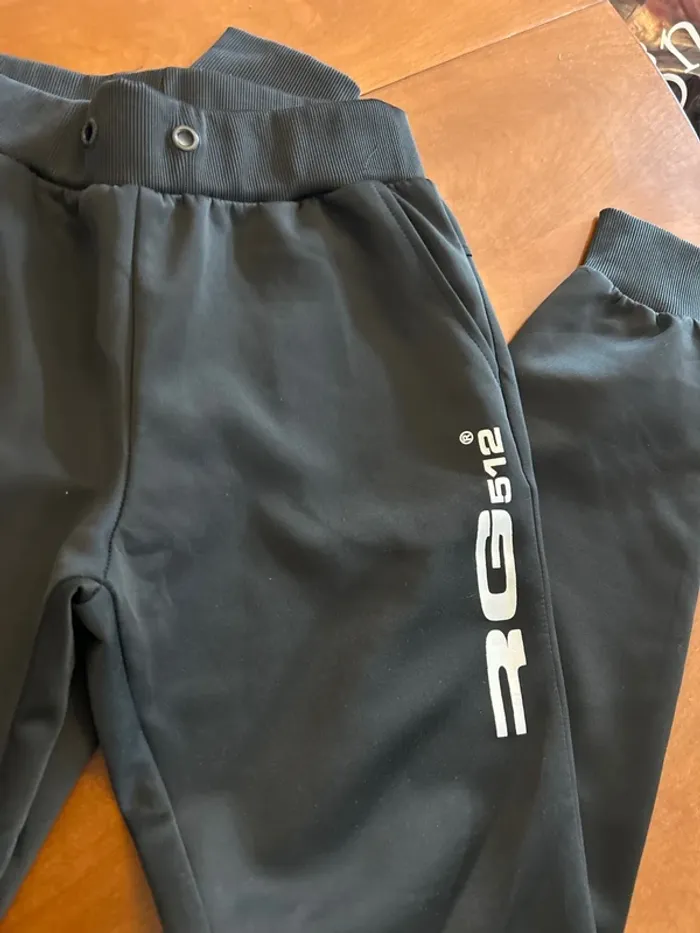 Ensemble jogging - photo numéro 2