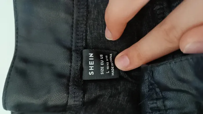 Short simili cuir - photo numéro 2