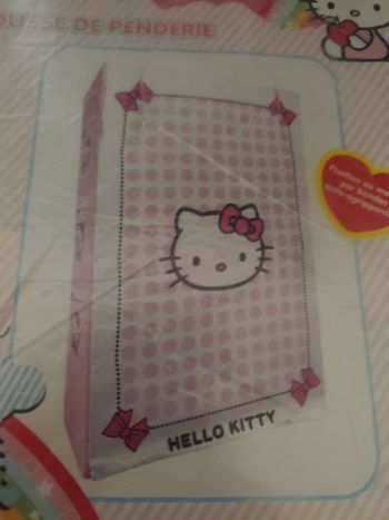 housses de penderie Hello Kitty