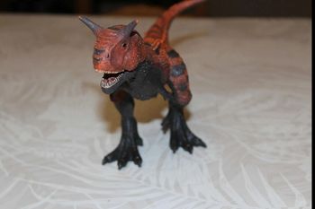 dinosaure carnotaure