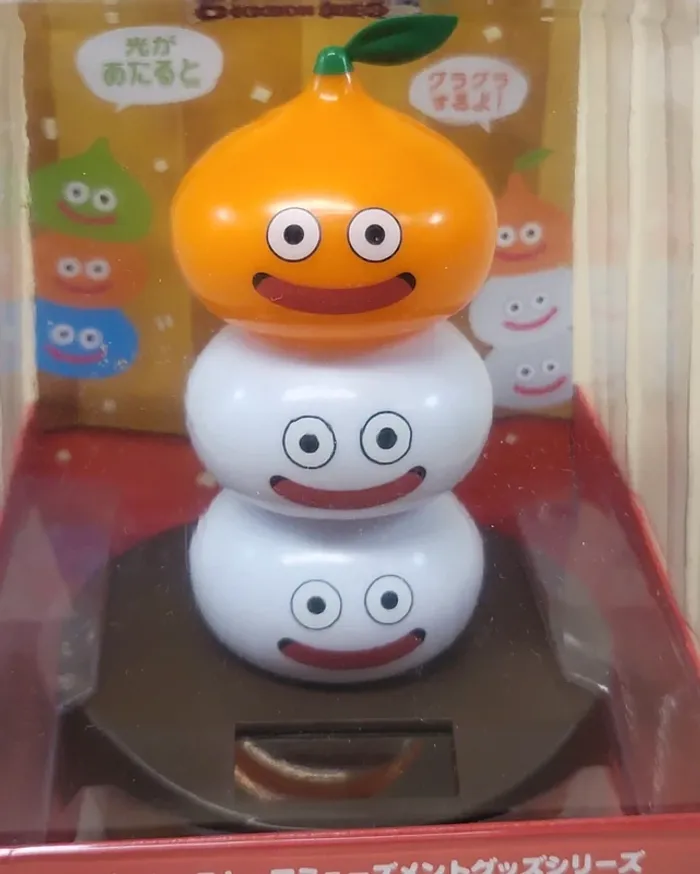 Figurine solaire Dragon Quest Slime du Nouvel an - photo numéro 3