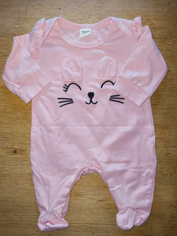 Pyjama 0-3 mois fille excellent état