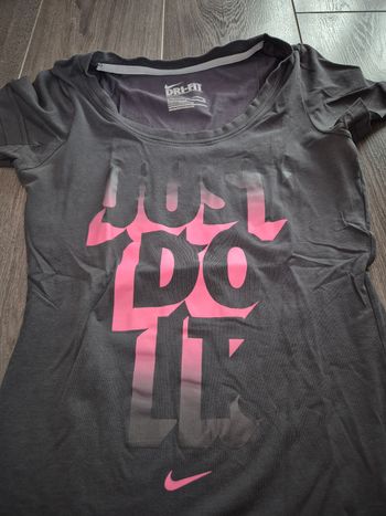 Tee shirt sport femme nike