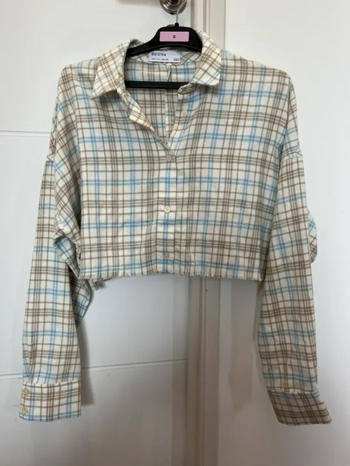 Chemise courte taille 36 Bershka
