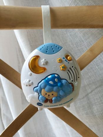 Veilleuse projecteur plafond Lumi mouton nuit enchantée