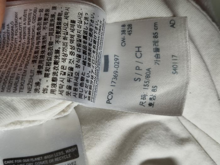 Tee-shirt Levi's blanc gros motif sur l'avant taille S - photo numéro 5