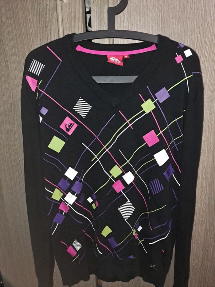 Pull noir motifs colorés M quiksilver quik silver col V