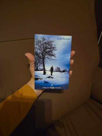 Petit livre Nous deux "Paradis blanc"